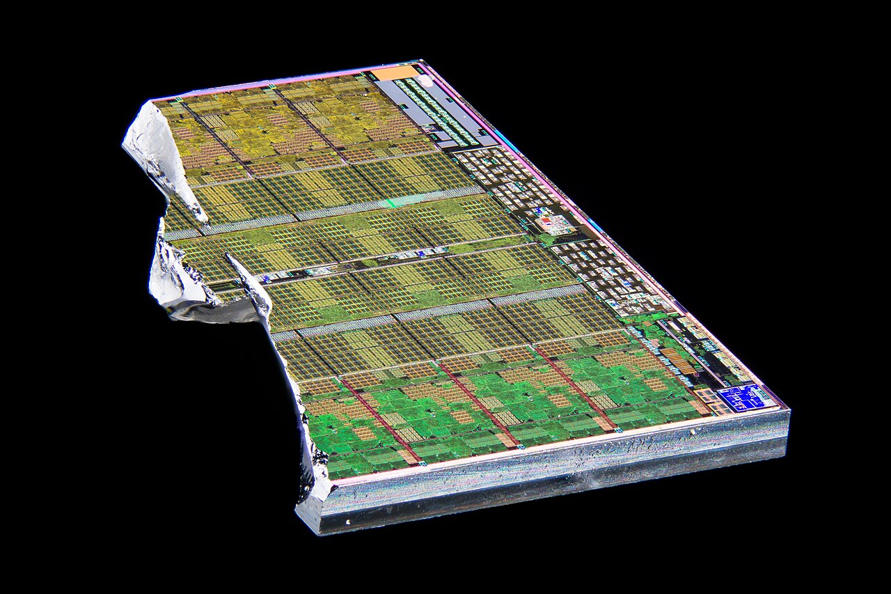 AMD Ryzen 5 5600X — Zen 3 / Vermeer CPU die