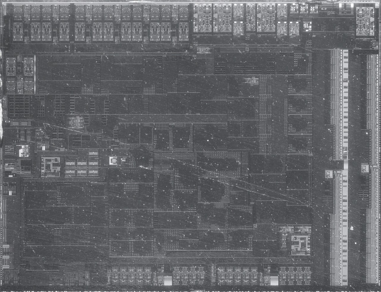 AMD Ryzen 7 7800X3D · Raphael — Infrared view