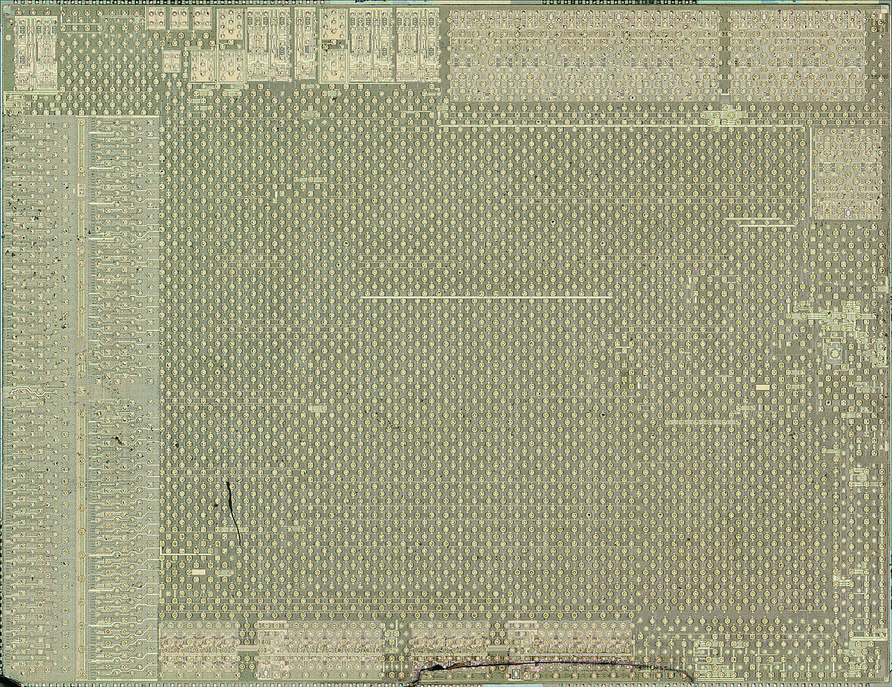 AMD Ryzen 5 9600X · I/O die — Top-metal view