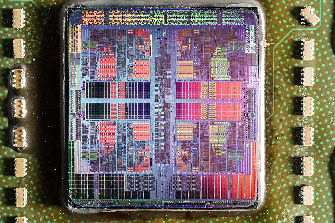AMD Phenom Agena HD9750WCJ4BGH — Optical die photograph