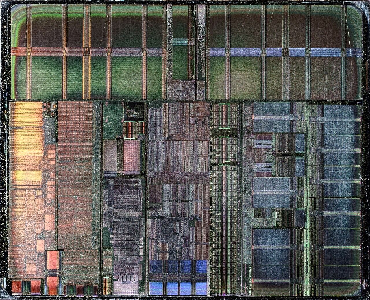 AMD K6-III Sharptooth(Model9) 400AHX — Optical die photograph